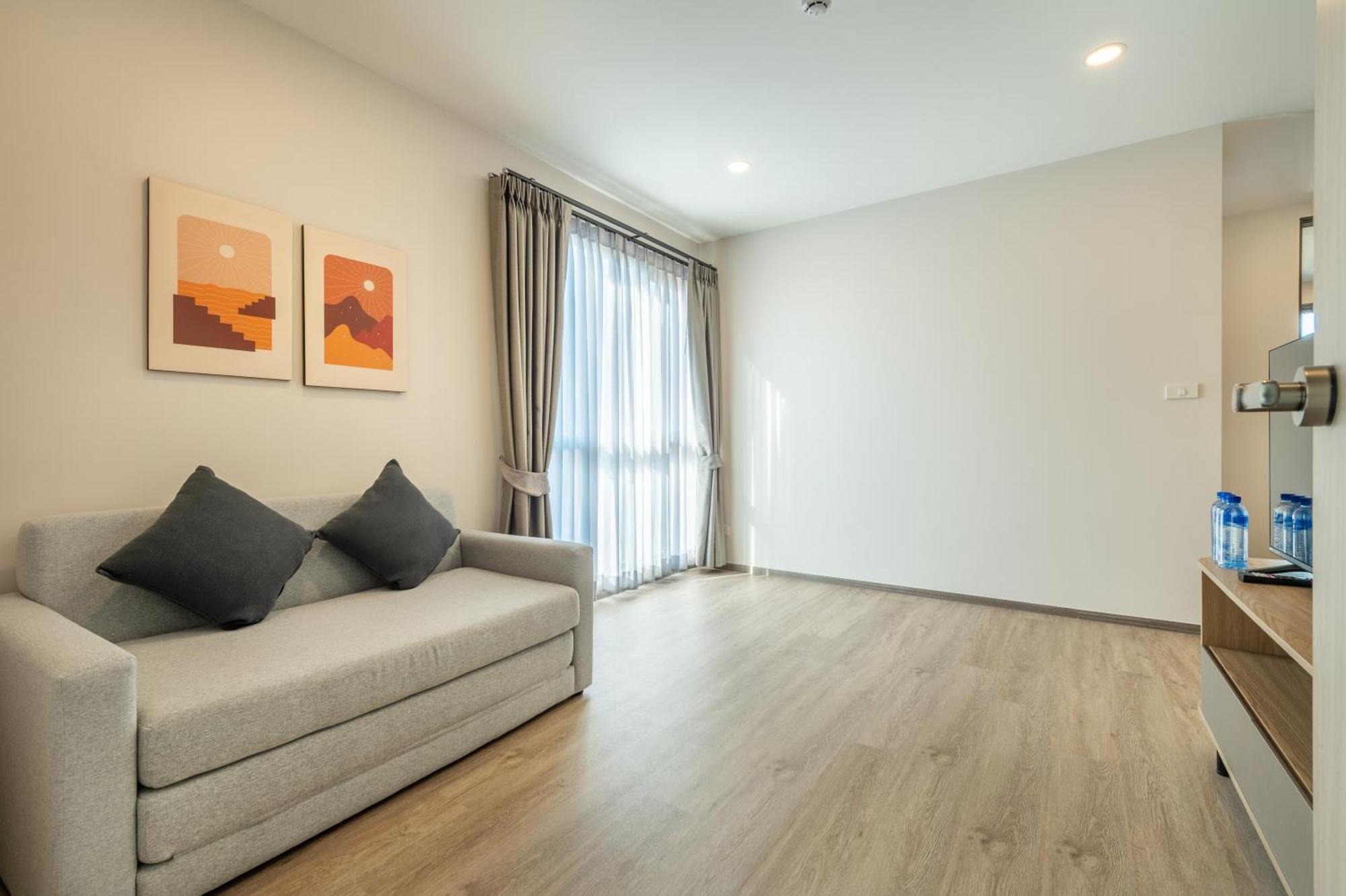 Salaya One Hotel & Service Apartment Bagian luar foto
