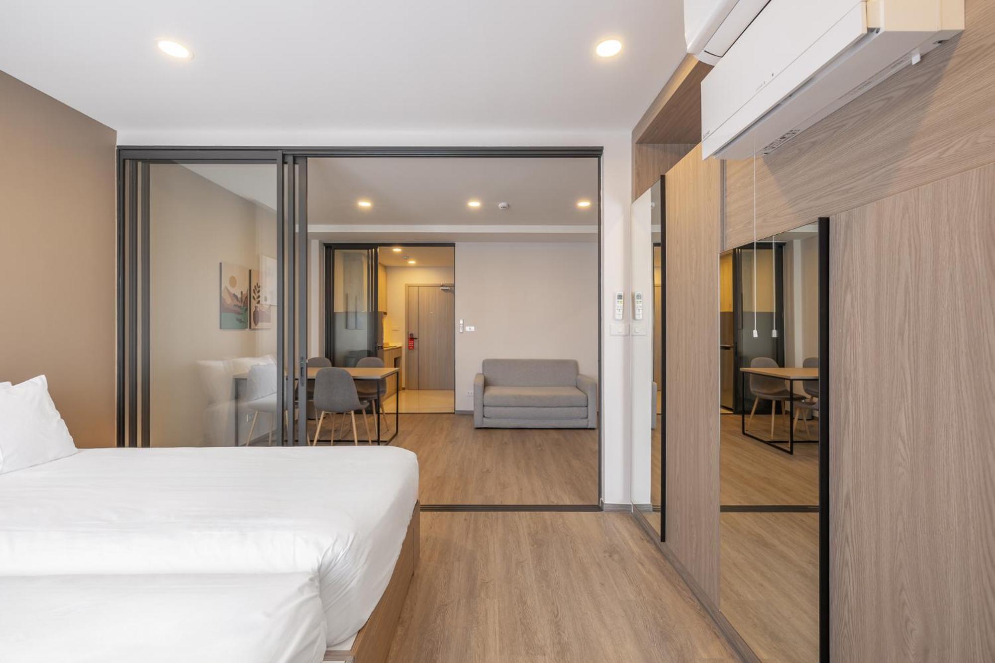 Salaya One Hotel & Service Apartment Bagian luar foto